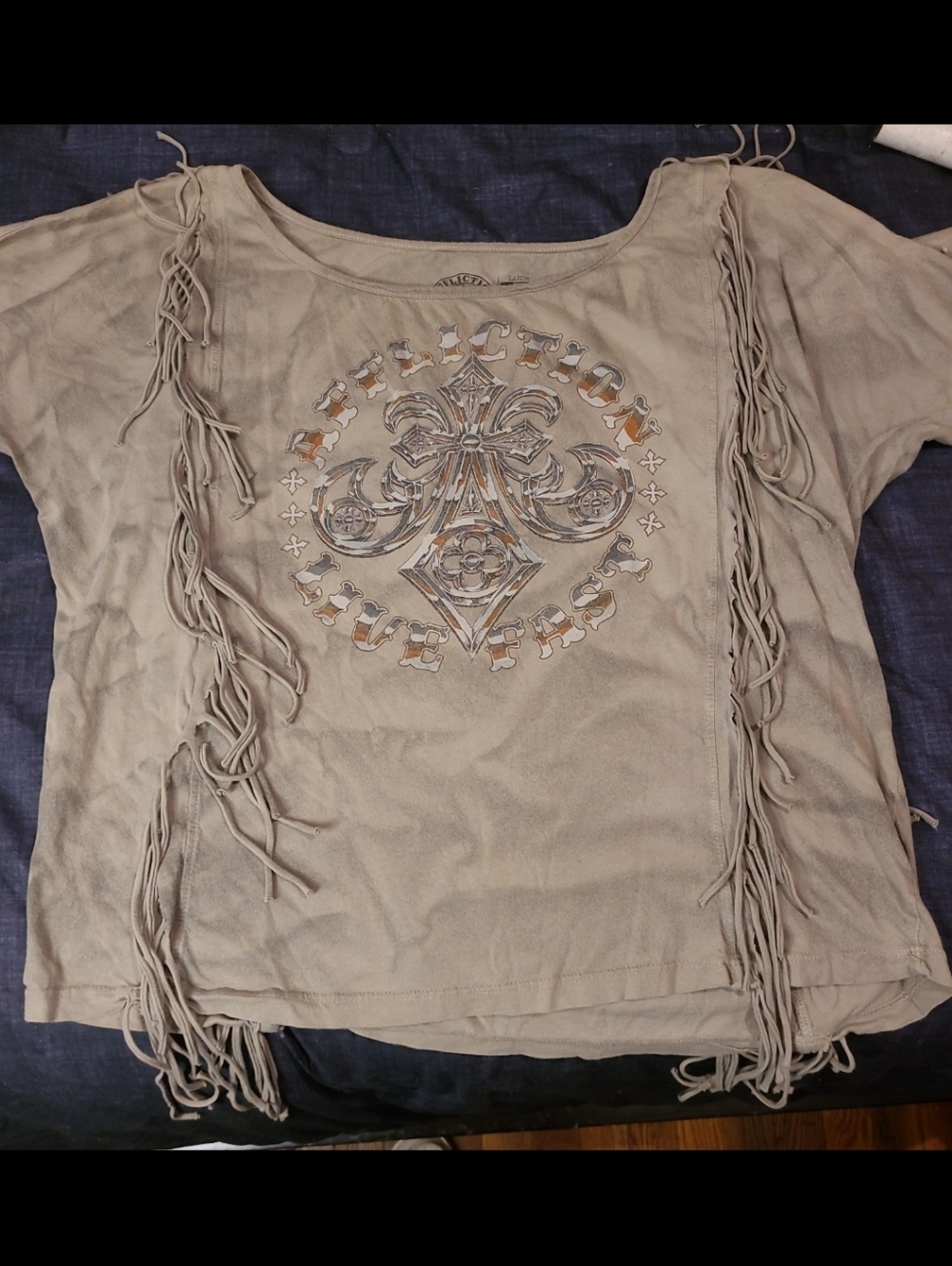 Affliction Fluer & Skull Tees Large - Picture 2 of 7
